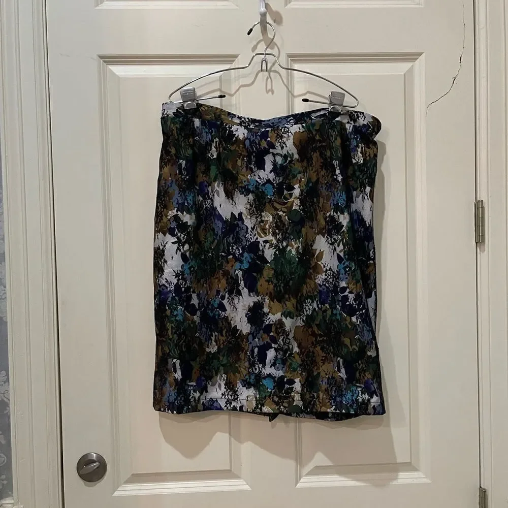 BEAUTIFUL A Line Floral Skirt with Lace overlay